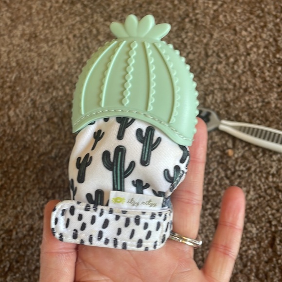 Never used - teething mitt, high quality binkies and teething spoon - Picture 3 of 4
